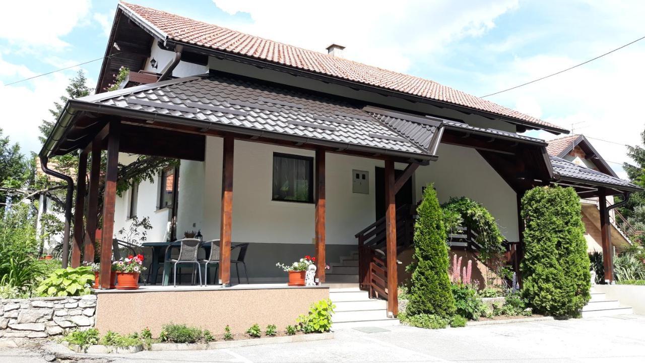 House Zlatko Casa de hóspedes Seliste Dreznicko Exterior foto